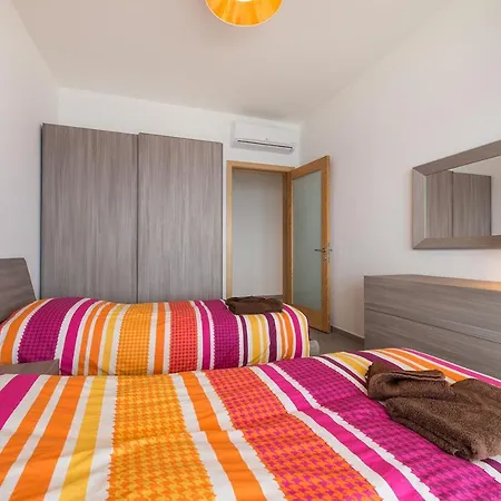 Apartamento Seafront Luxury With Pool *
